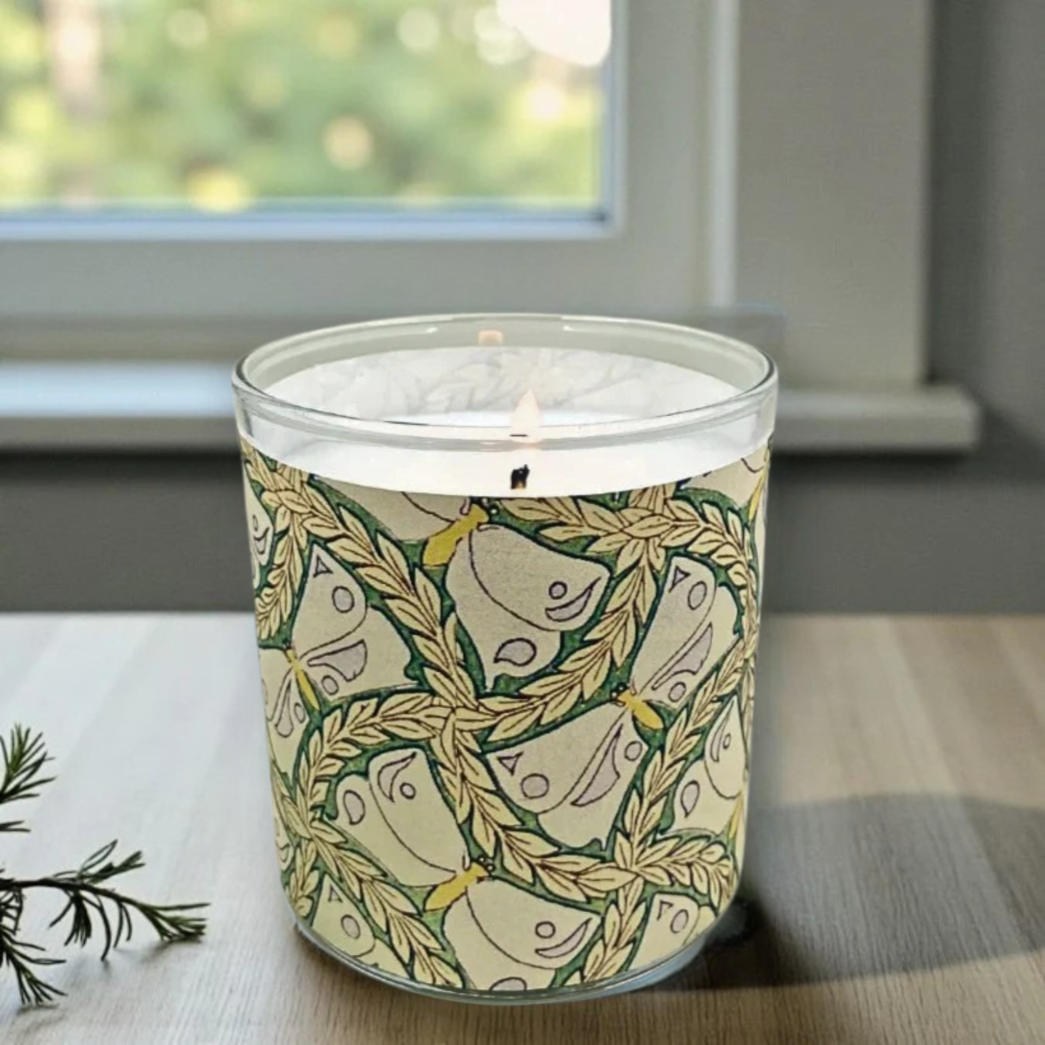 Papillon - Luxury Coconut Apricot Wax Candle – 8.5 oz