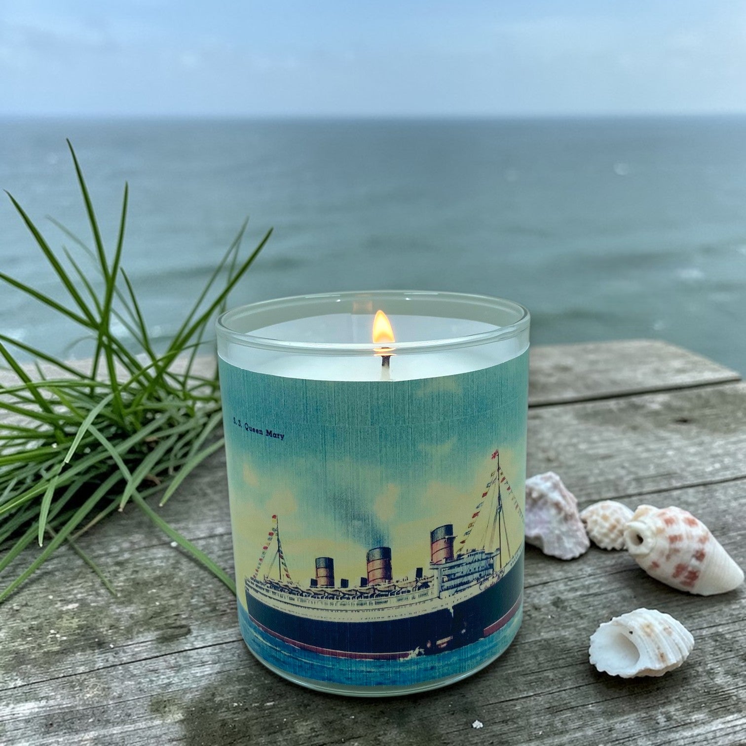 Queen Mary | Art-Inspired Vintage Luxury Candle